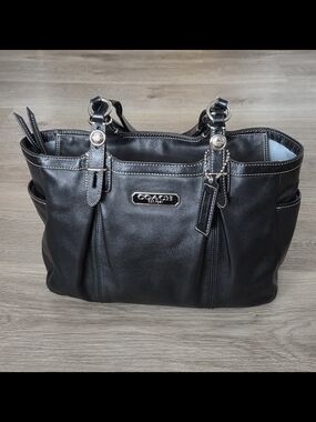 Y2K Coach Gallery East West Tote F15147 Black Leather Multi Pocket Work Bag.